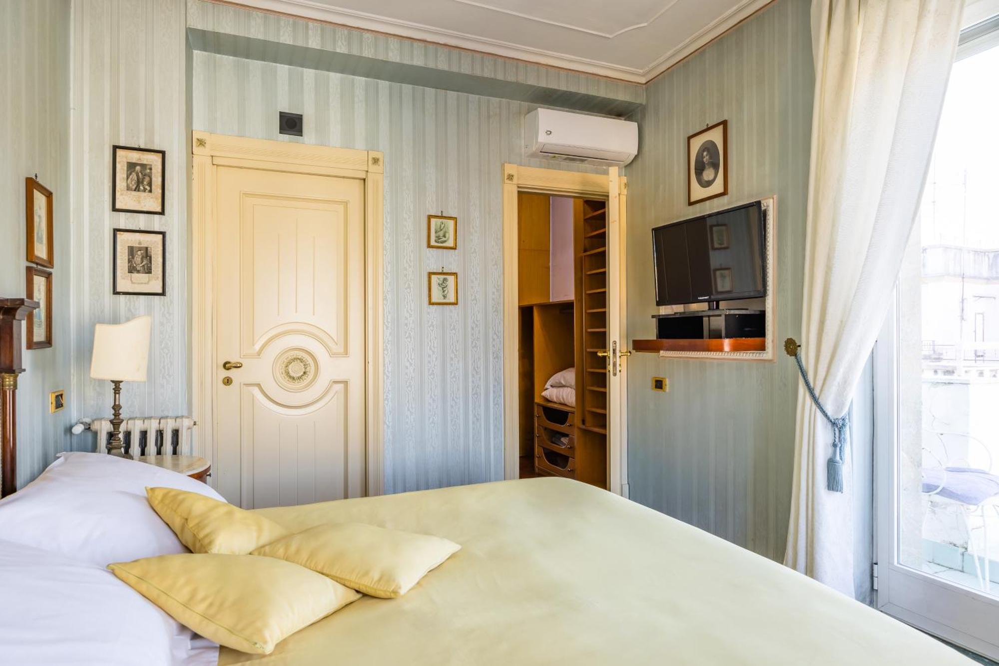 ナポリ B＆B ラ カーサ ディ ブルーノ Bed & Breakfast エクステリア 写真